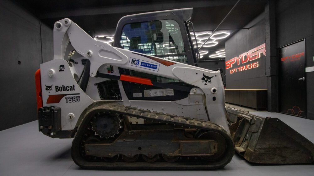 Bobcat T595 Compact Track Loader | M&B Equipment