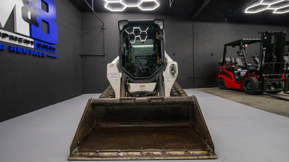 Bobcat T595 Compact Track Loader | M&B Equipment
