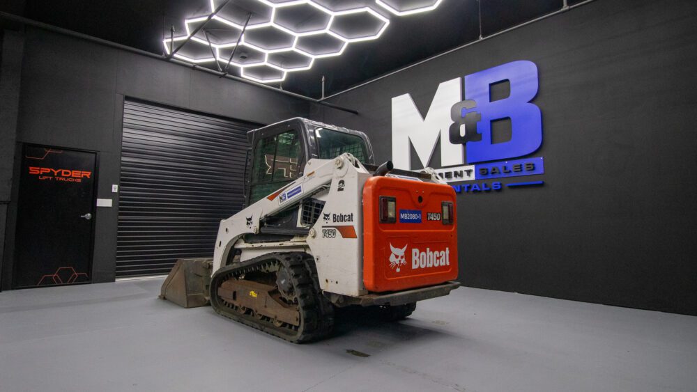 Bobcat T450 Compact Track Loader | M&B Equipment