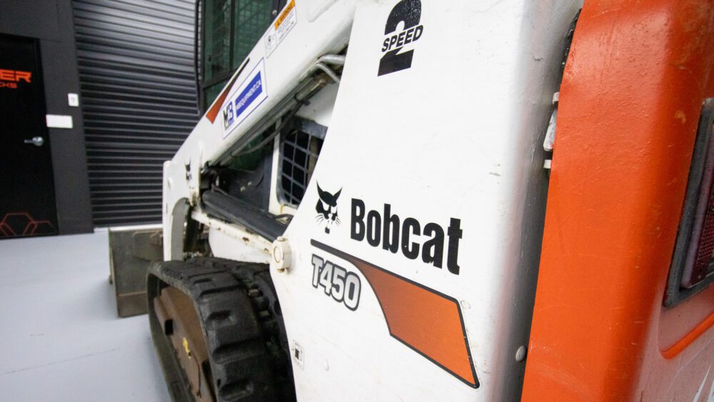 Bobcat T450 Compact Track Loader | M&B Equipment