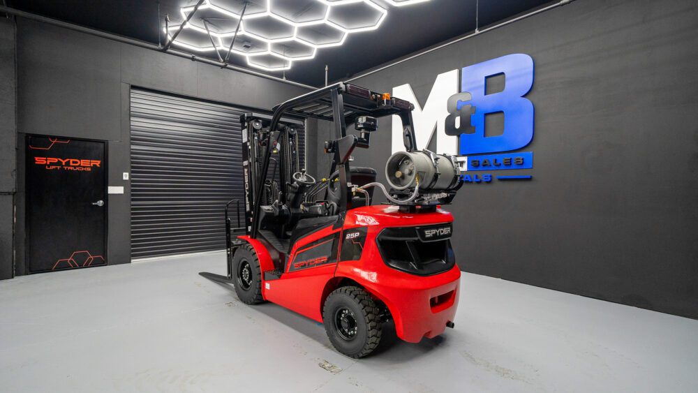 2025 Spyder 25P Forklift – 5,500 LB (LPG)