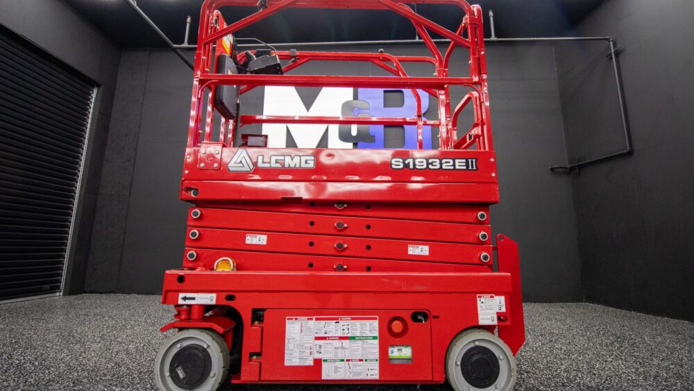 19’ LGMG Scissor Lift