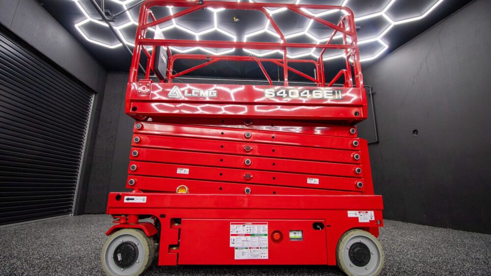 40’ LGMG Scissor Lift | M&B Equipment