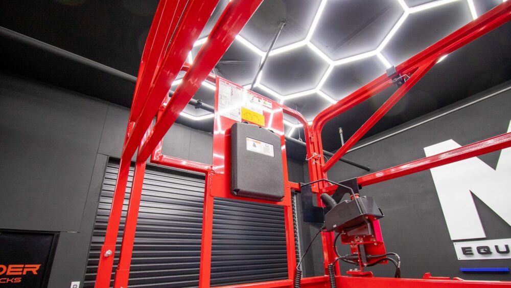 40’ LGMG Scissor Lift | M&B Equipment