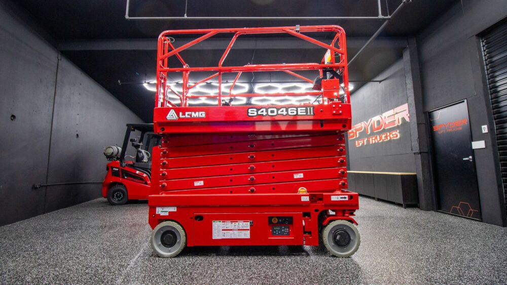 40’ LGMG Scissor Lift | M&B Equipment