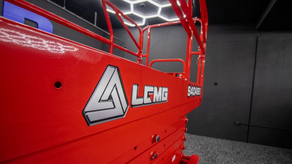 40’ LGMG Scissor Lift | M&B Equipment