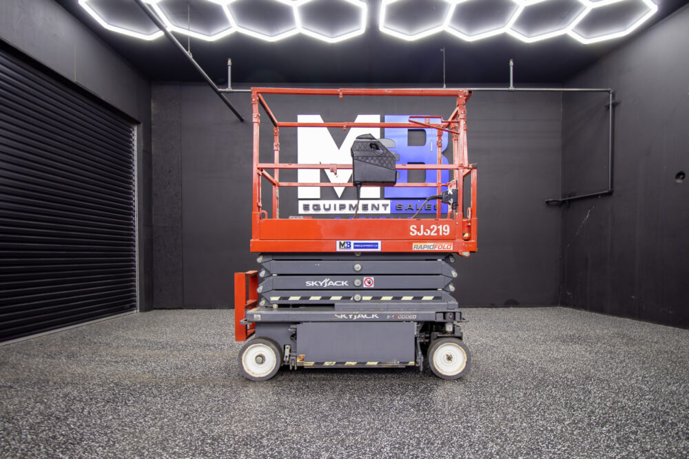 M&B Equipment | 19ft Skyjack Electric Scissor Lift For Sale