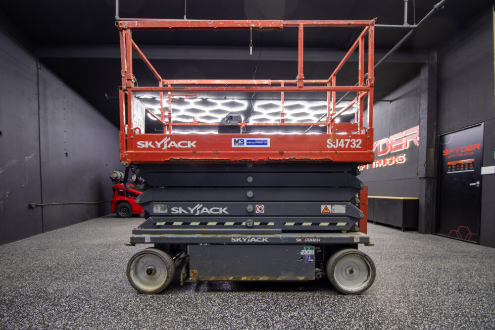 M&B Equipment | 32ft Skyjack Electric Scissor Lift For Sale